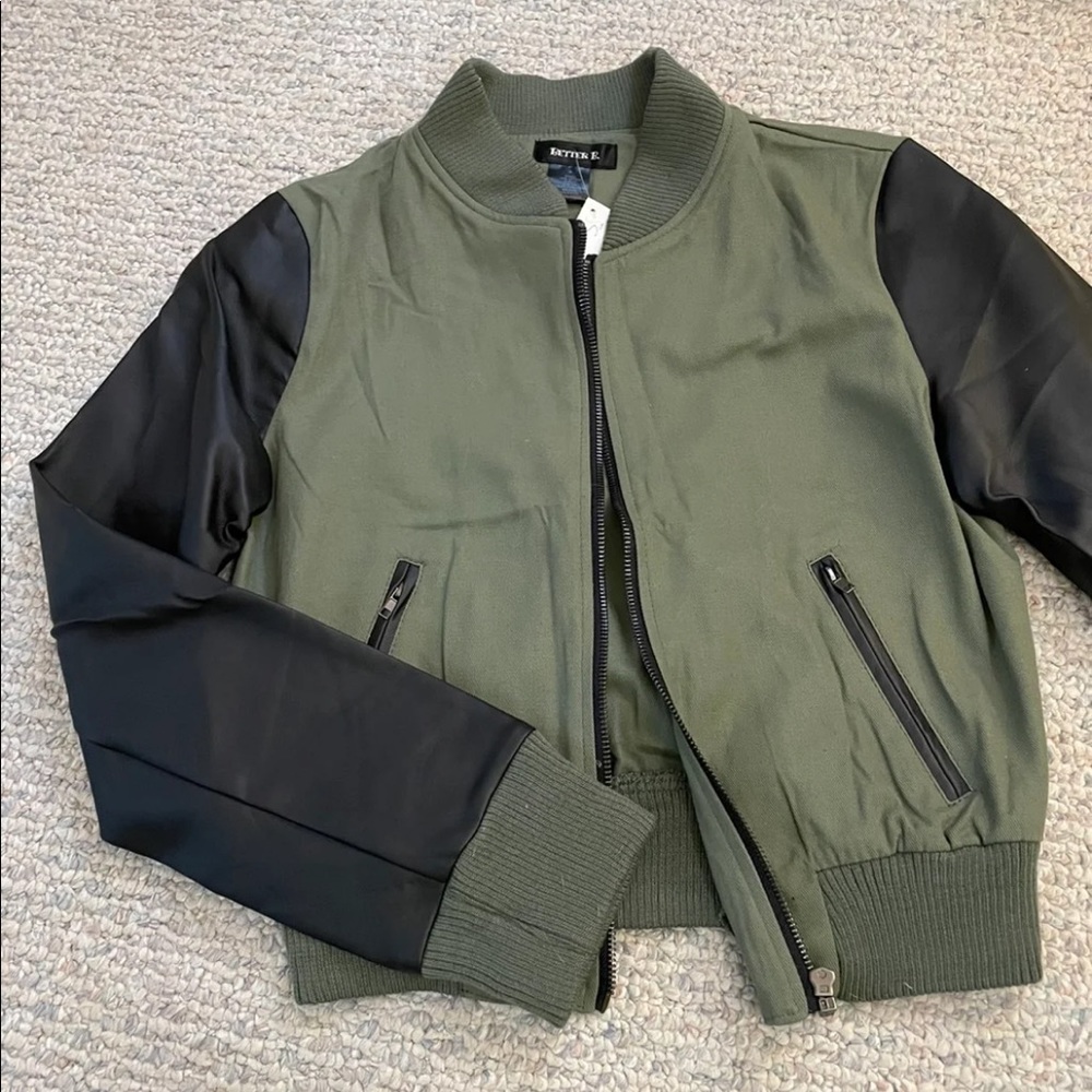 ✨Bomber Jacket✨